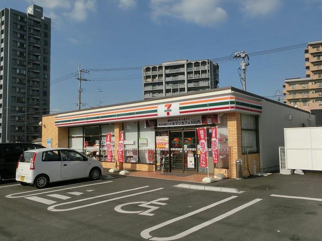 コンビニ　セブン‐イレブン／戸畑中原西１丁目店（コンビニ）まで330m