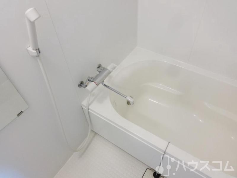 バス・シャワールーム　一日のお疲れをお取りくださいませ。