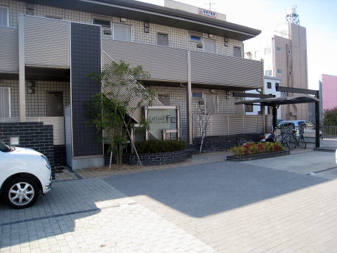 レトアFCの外観写真