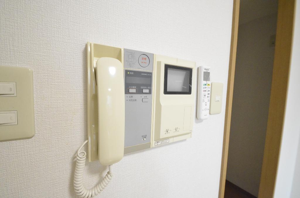 セキュリティ　カメラ付インターホン