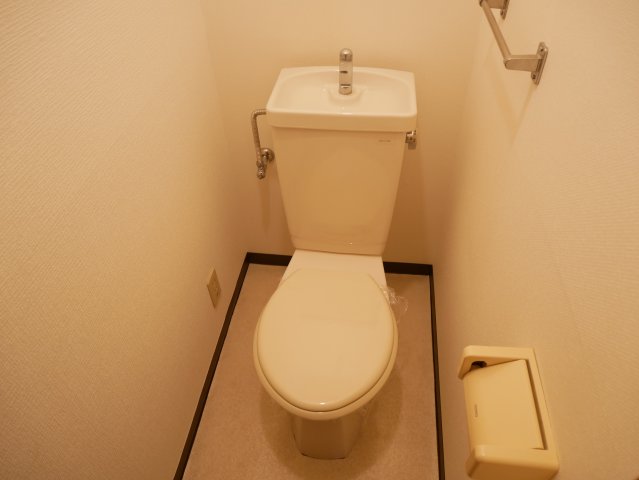 アクシリア駒川のトイレ写真