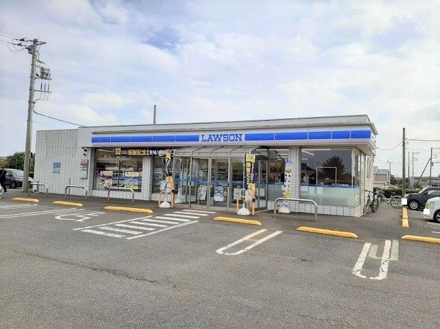 コンビニ　ローソン十倉店（コンビニ）まで700m
