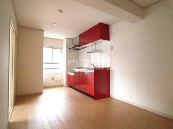 グランディオーズマンションの居間写真