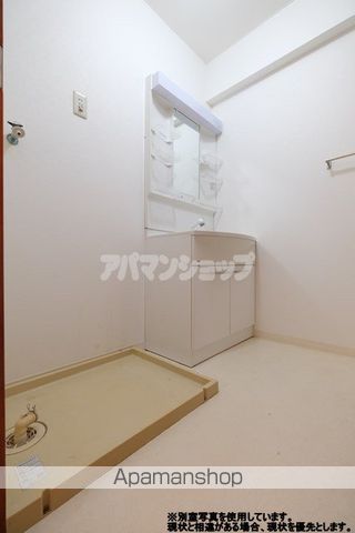 東武東上線 坂戸駅 徒歩11分 6階建 築37年の内装写真