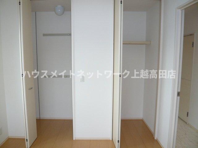 収納　クローゼット