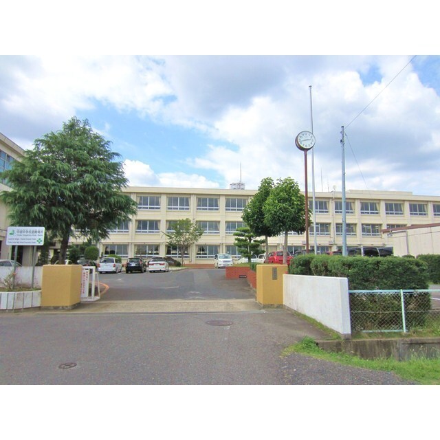 中学校　可児市立中部中学校（中学校）まで1949m