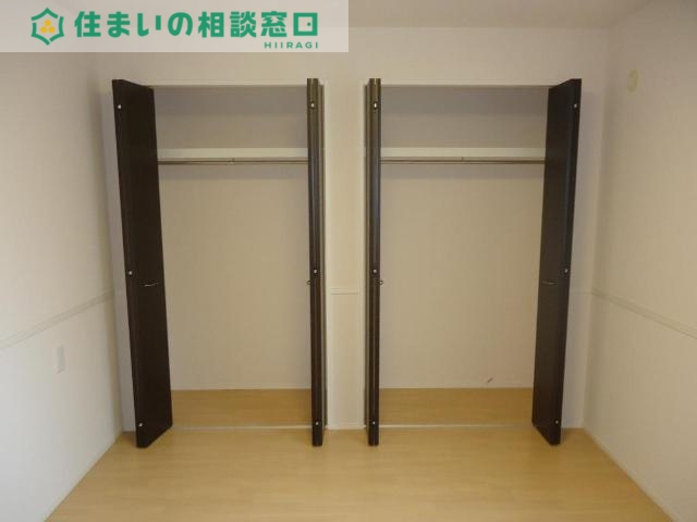 ＪＲ東海道本線 岡崎駅 バス乗車時間：10分 最寄りバス停で下車 徒歩1分 2階建 築11年の内装写真
