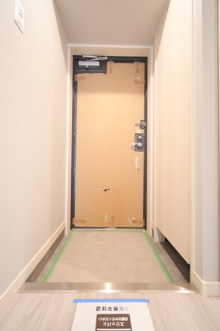 ウイングス西本町の玄関写真