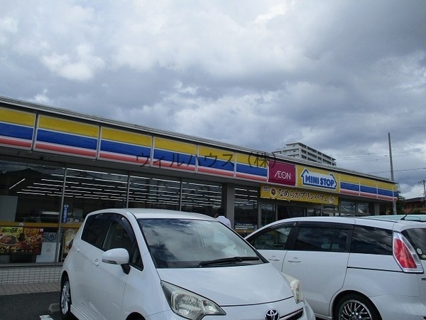コンビニ　ミニストップ堺津久野町店（コンビニ）まで580m