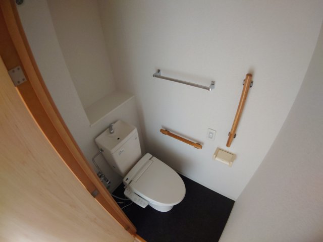 阪急宝塚線 石橋阪大前駅 徒歩18分 7階建 築21年のトイレ写真
