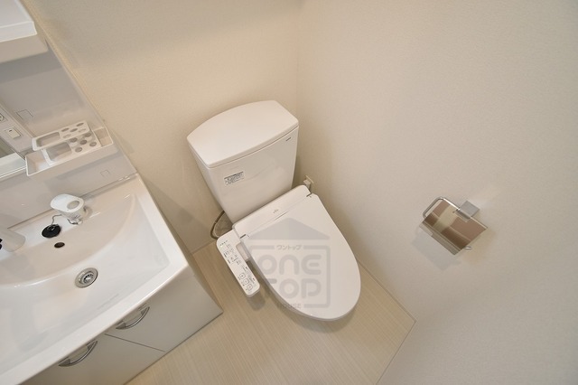 エグゼ江坂WESTのトイレ写真