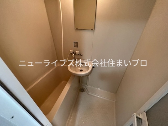 京阪本線 古川橋駅 徒歩34分 2階建 築33年の風呂写真
