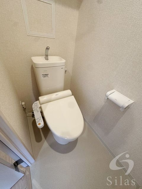 南海本線 住ノ江駅 徒歩5分 8階建 築14年のトイレ写真