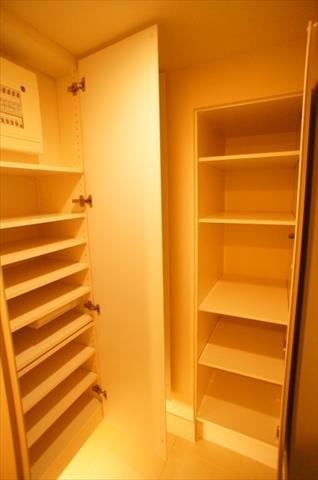 サンクタス横浜midの玄関写真