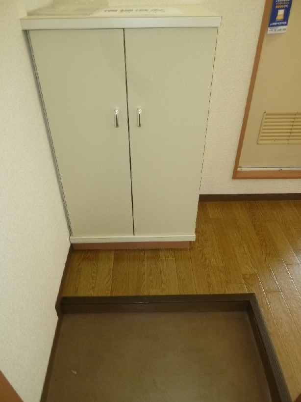 山浦ビルの玄関写真