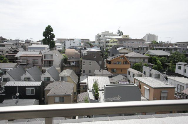 眺望　福信館　文京区千駄木3