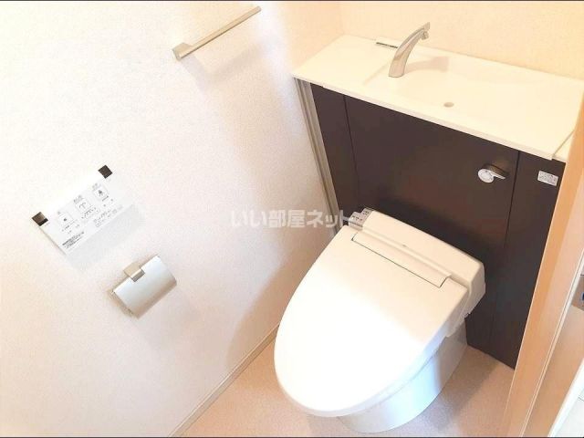 パレス アムールIIのトイレ写真
