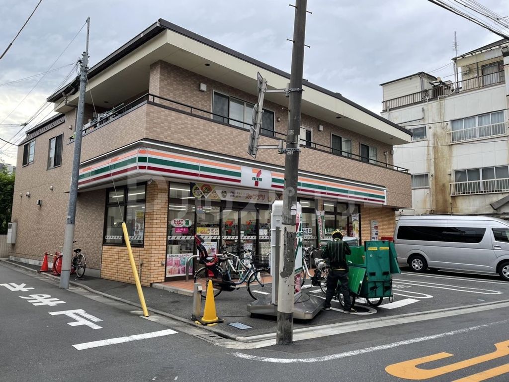 コンビニ　セブンイレブン　豊島池袋本町3丁目店（コンビニ）まで70m