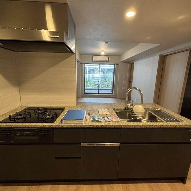 キッチン　※写真は同タイプ住戸です。