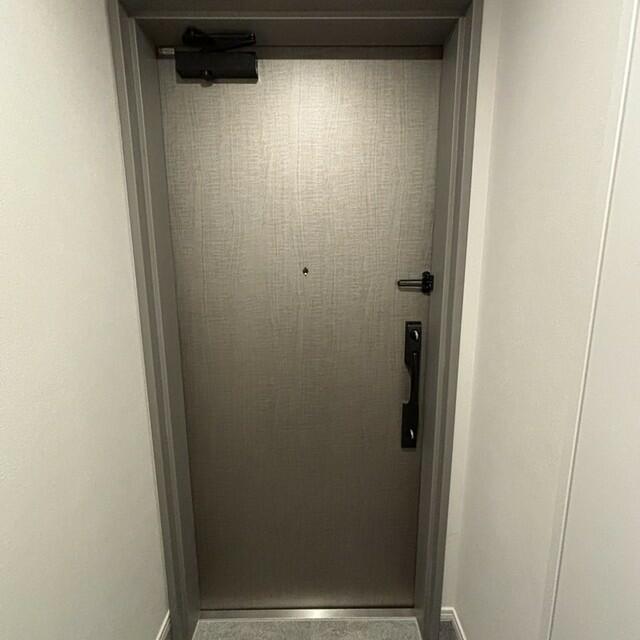 玄関　※写真は同タイプ住戸です。