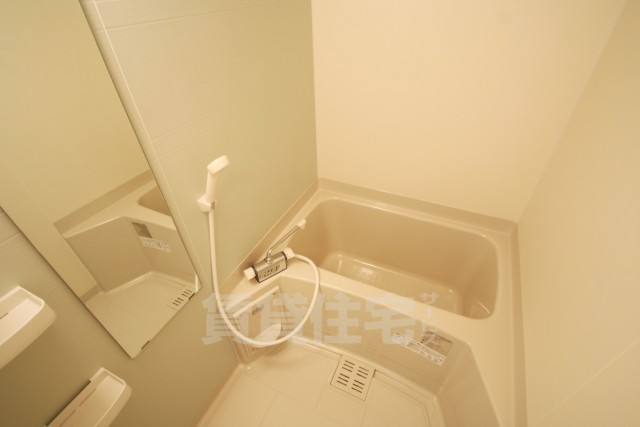 地下鉄谷町線 中崎町駅 徒歩4分 14階建 築13年の風呂写真