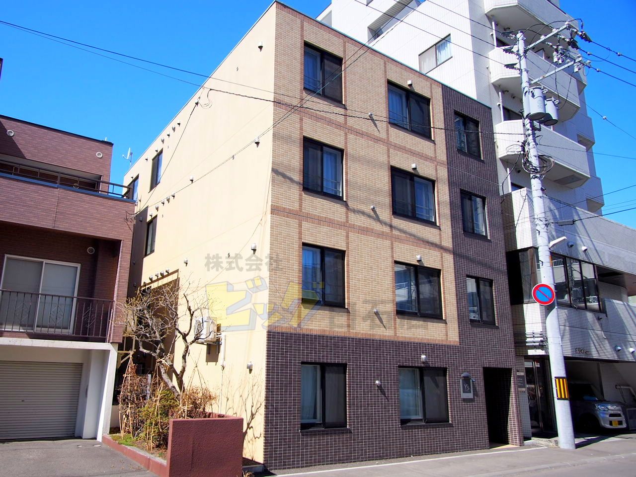 建物外観　都市ガス＋ネット無料の１ＬＤＫマンションです♪