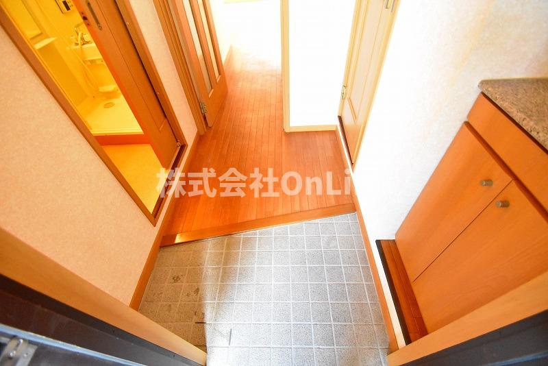 シャルム山本の玄関写真