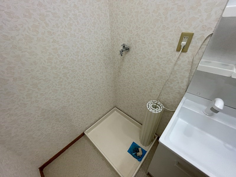 その他設備　洗濯機は脱衣場に置けます。