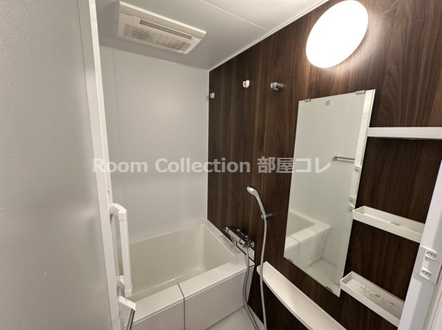 バス・シャワールーム　※同物件他部屋写真 反転、色違いの場合有 現況優先