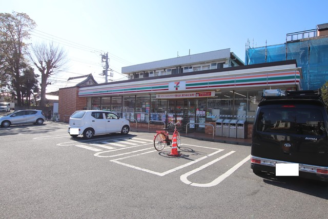 コンビニ　セブンイレブン藤沢亀井野北店（コンビニ）まで300m