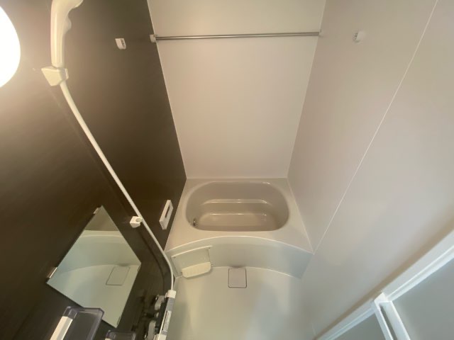 バス・シャワールーム　浴室乾燥機付きで便利です♪