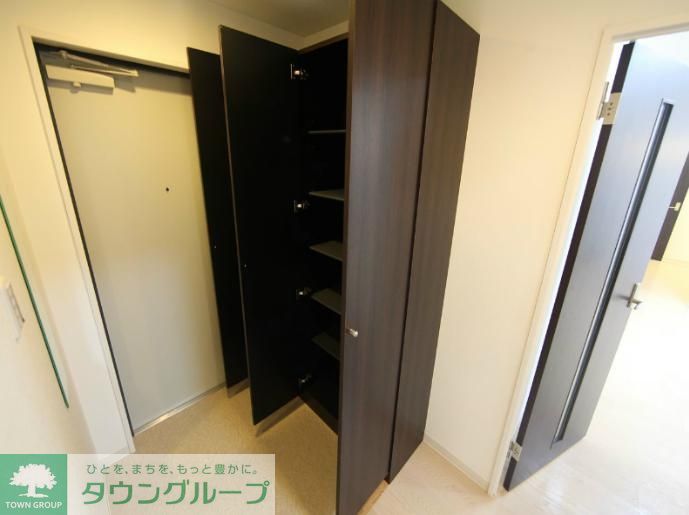 ランドハウス泉の玄関写真