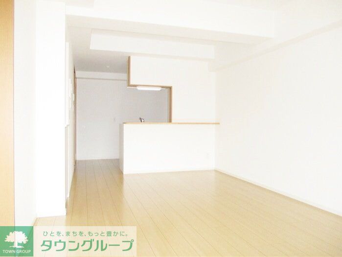 キャトルセゾン都賀の居間写真