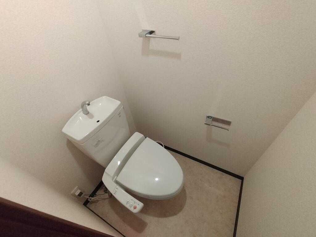 KDXレジデンス南草津のトイレ写真