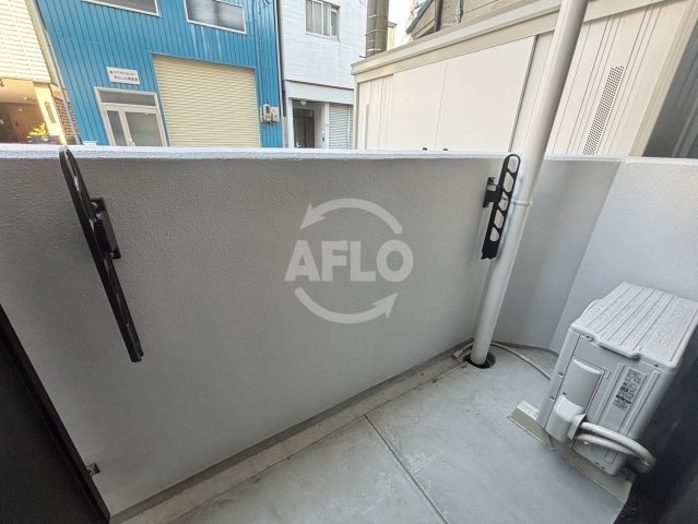 バルコニー　Monotone弁天町　バルコニー