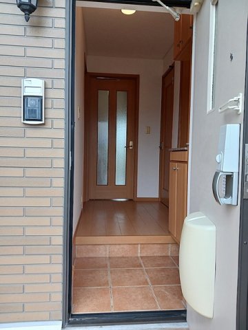 玄関　収納もある玄関です