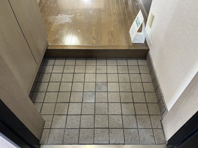 玄関　T’s　Court　Tokuya
