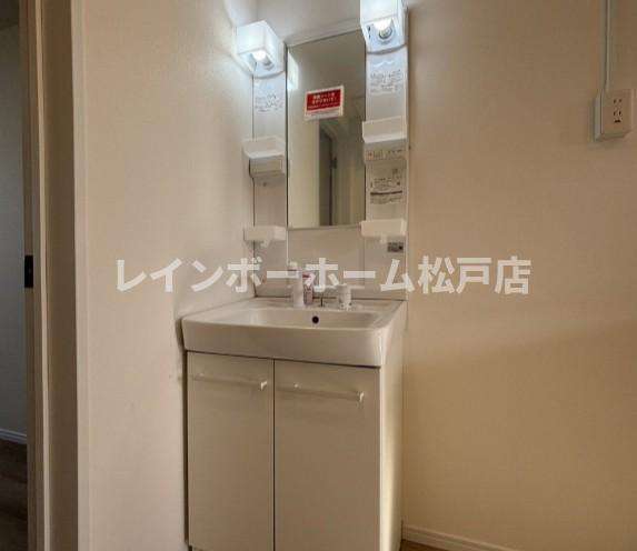 洗面設備　洗面所です