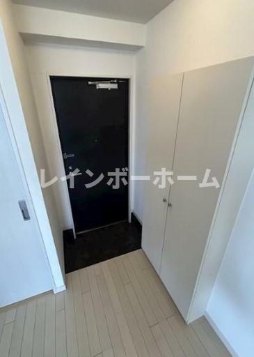 玄関　※別部屋参考写真