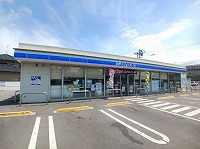 コンビニ　ローソン成合店さん（コンビニ）まで550m
