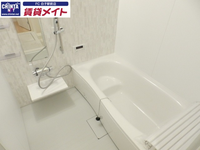 バス・シャワールーム　同型参考写真