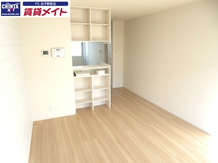 居室・リビング　同型参考写真