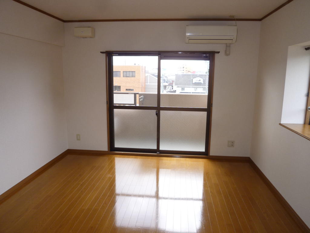 その他設備　エアコン付き