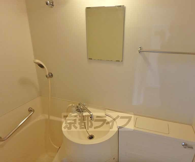 洗面設備　身だしなみチェック