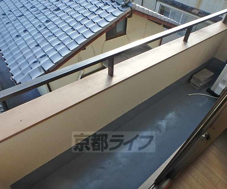 バルコニー　洗濯物はこちら