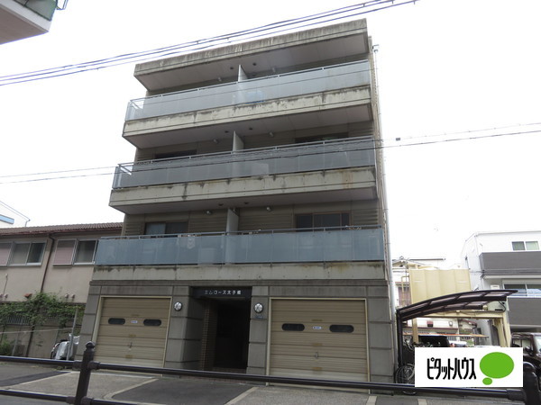 大阪市旭区太子橋のマンションの建物外観