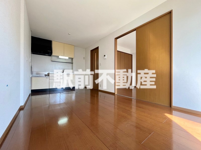 居室・リビング　※同物件別部屋の参考写真・現況優先