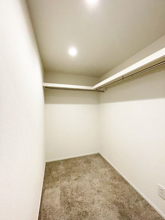 収納　※別タイプ別部屋の参考写真になります。