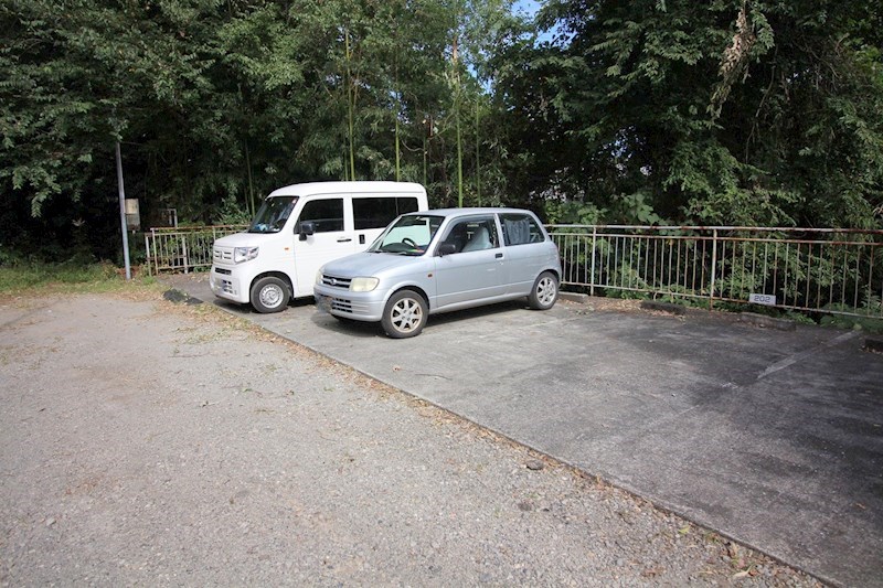 【CASA大岡の駐車場】