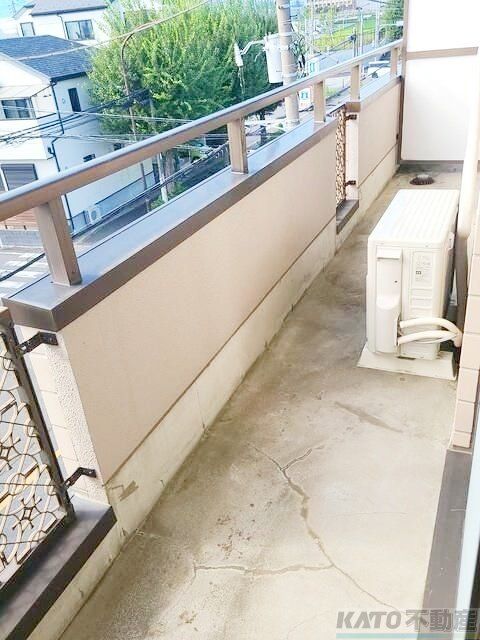 【相模原市中央区東淵野辺のマンションのバルコニー】